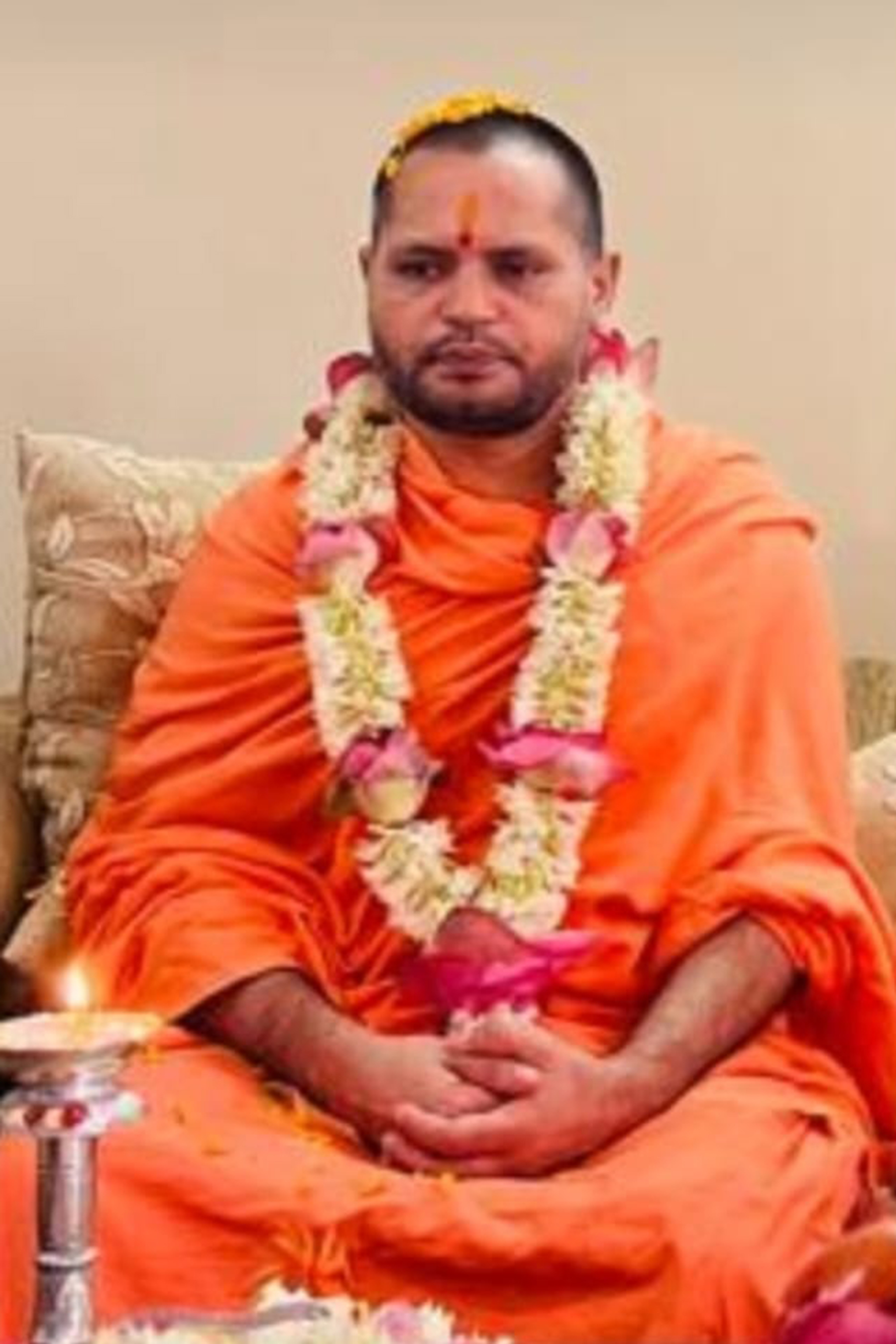 श्री १००८ स्वामी शान्तानन्द सरस्वती महाराज ज्यू  